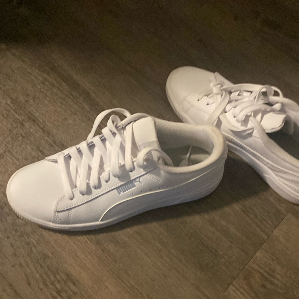 Puma sneakers women 7 US